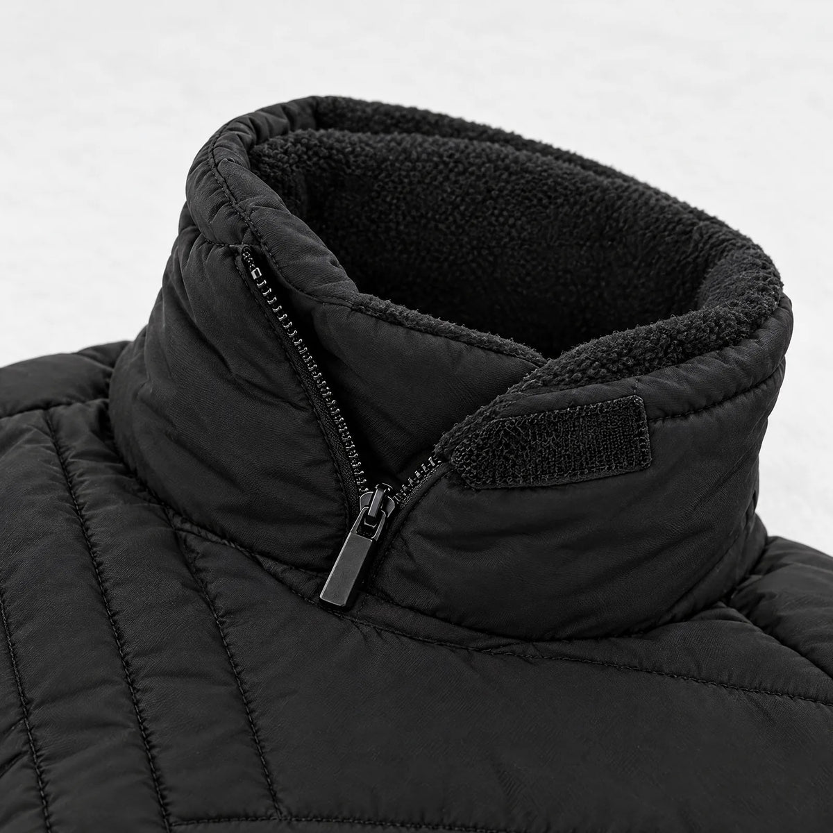 Collar of the neck & chest warmer with zip, hook-and-loop tab and soft lining